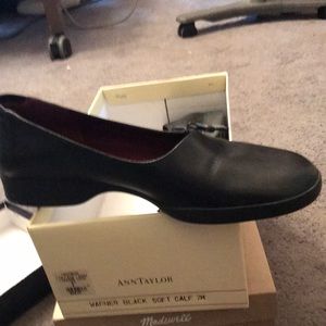 Black Ann Taylor flats